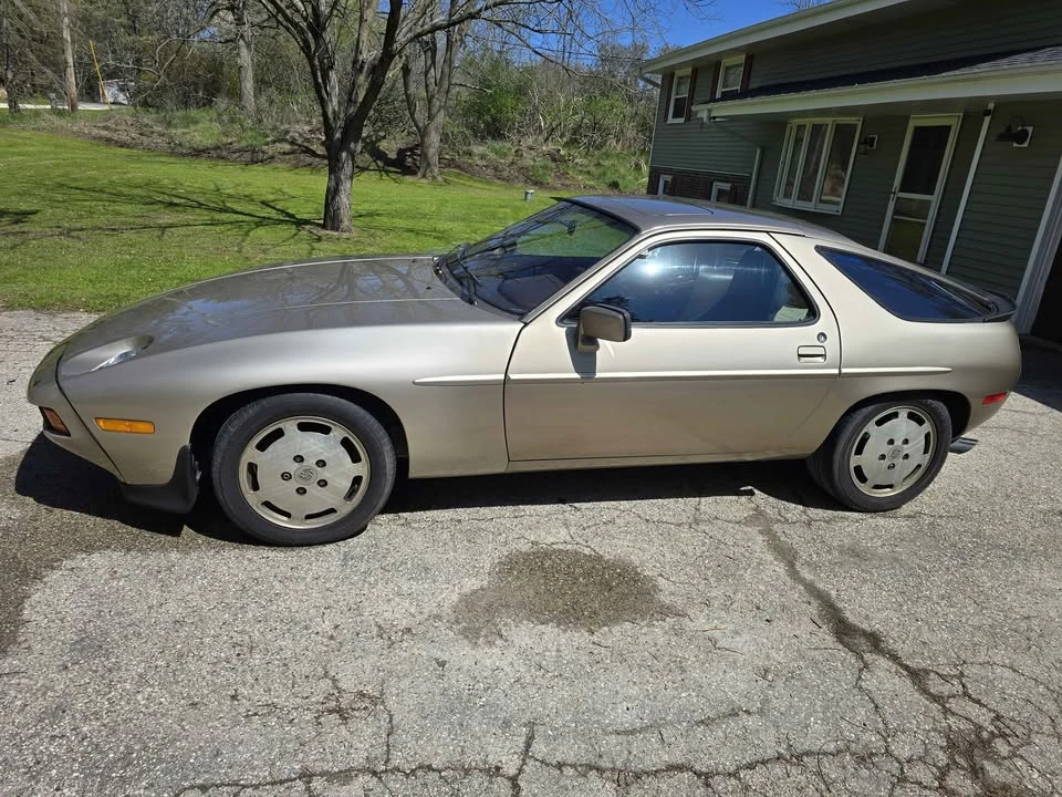 1985 Porsche 928 S - Image 4 of 20