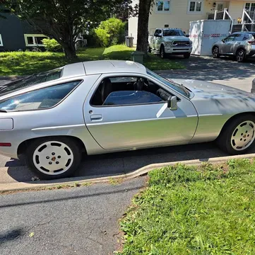 1985 Porsche 928