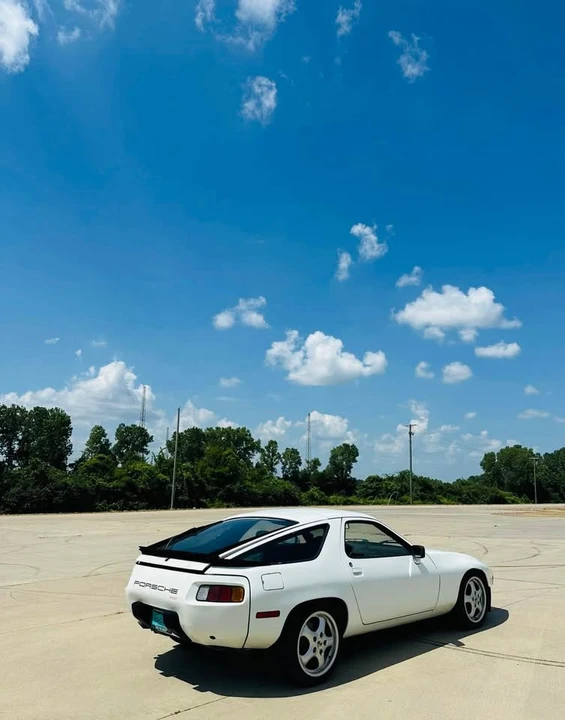 1985 Porsche 928 S - Image 5 of 10