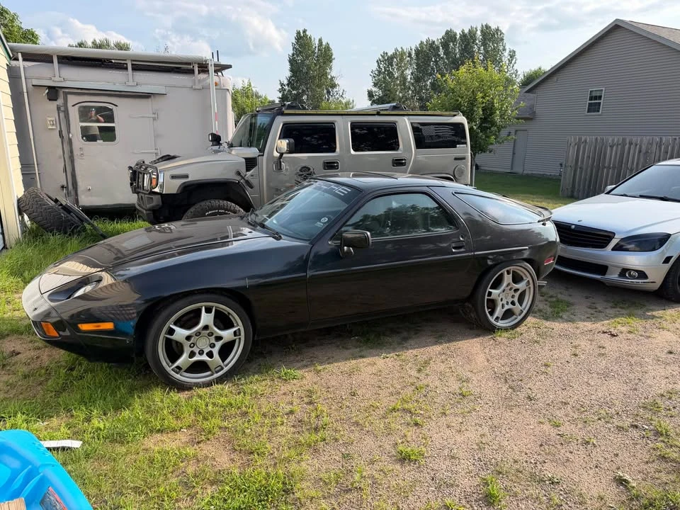 1985 Porsche 928 - Image 2 of 5