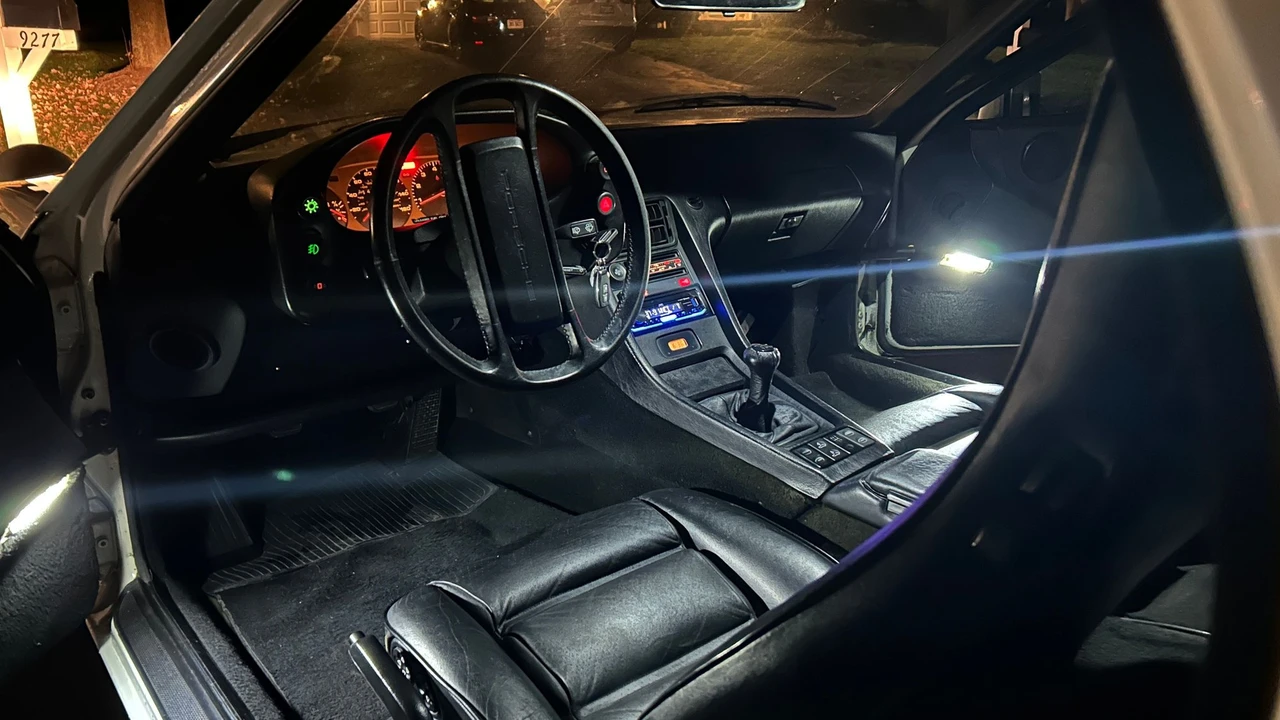 1985 Porsche 928 S - Image 27 of 30