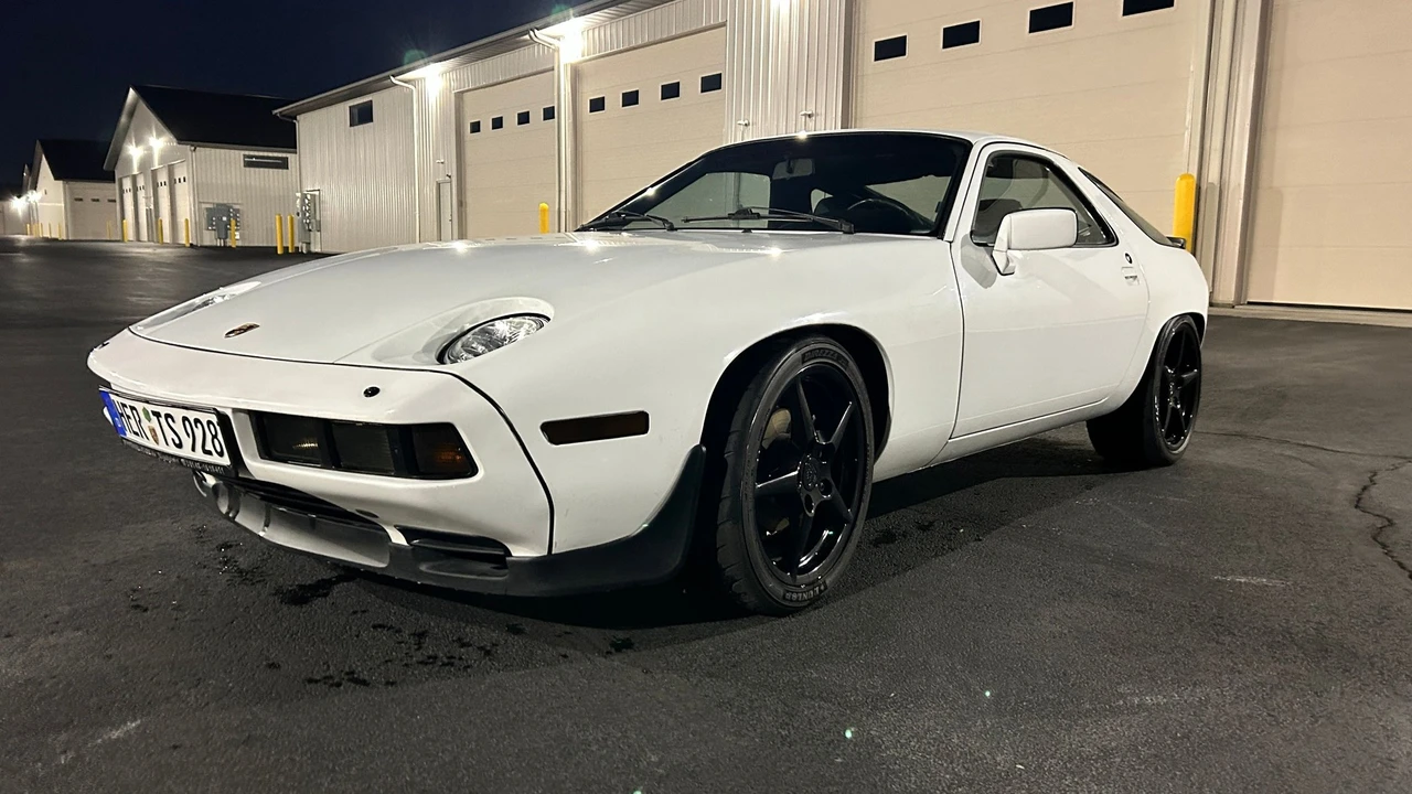 1985 Porsche 928 S - Image 9 of 30
