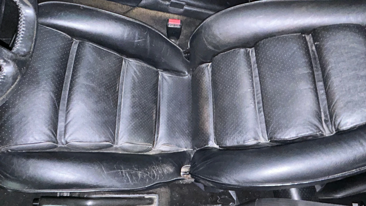 1985 Porsche 928 S - Image 12 of 30