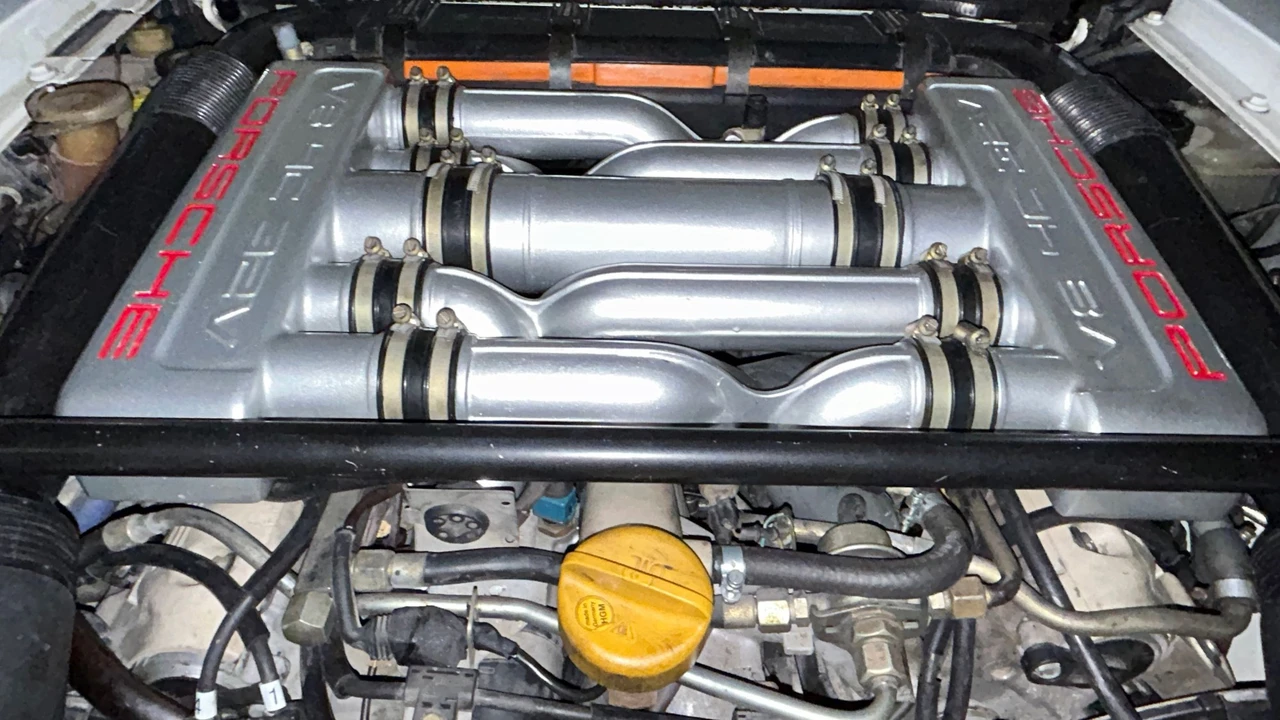 1985 Porsche 928 S - Image 14 of 30