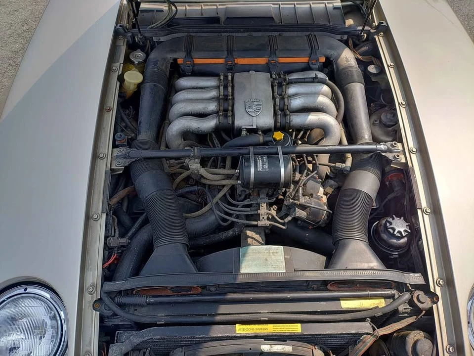 1985 Porsche 928 S - Image 6 of 15