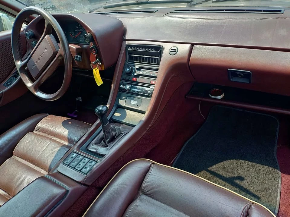 1985 Porsche 928 S - Image 10 of 15