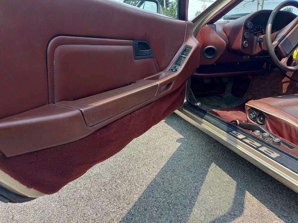 1985 Porsche 928 S - Image 12 of 15