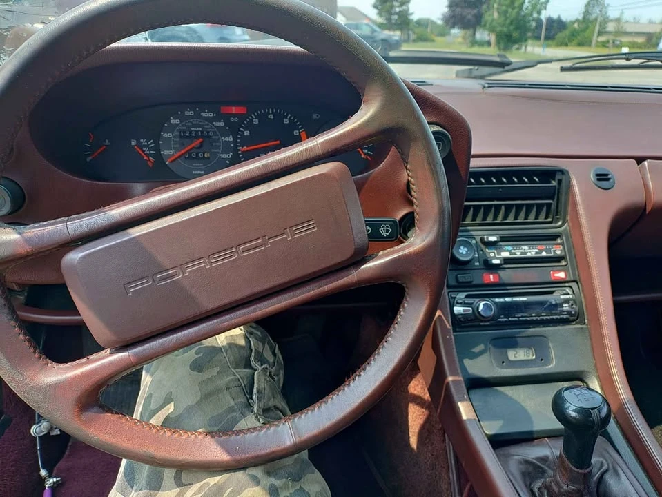 1985 Porsche 928 S - Image 14 of 15