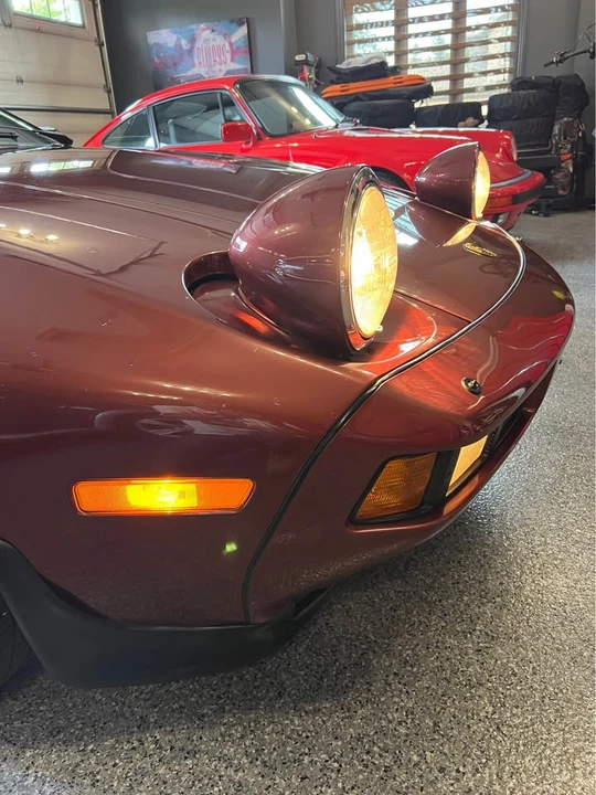 1985 Porsche 928 S - Image 9 of 16
