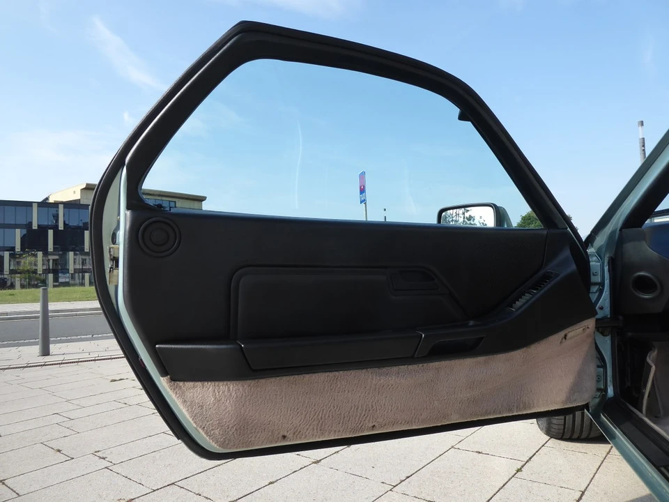 1985 Porsche 928 S - Image 21 of 30