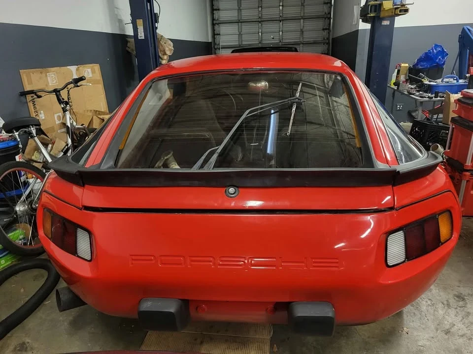 1985 Porsche 928 S - Image 3 of 11