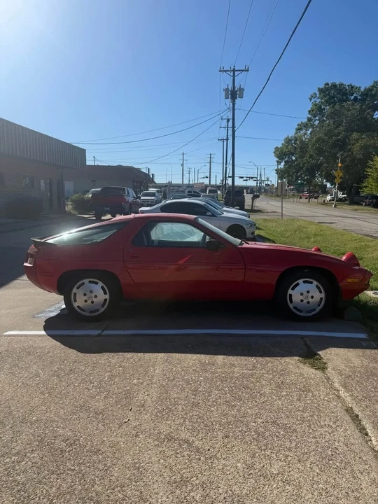 1985 Porsche 928 S - Image 6 of 14