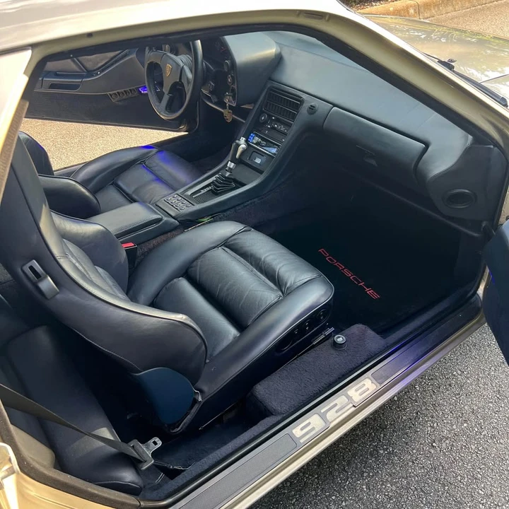 1985 Porsche 928 S - Image 11 of 18