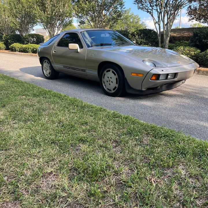 1985 Porsche 928 S - Image 5 of 18