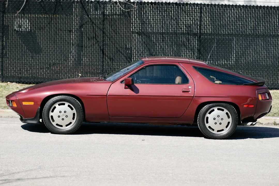 1985 Porsche 928 S - Image 3 of 6