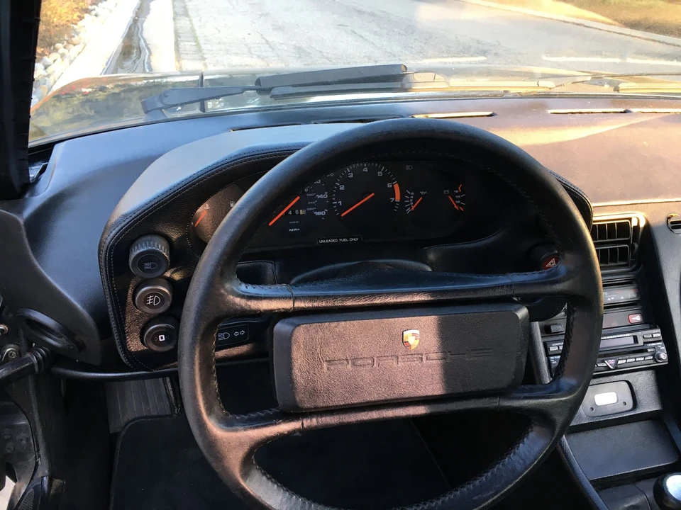 1985 Porsche 928 S - Image 5 of 25