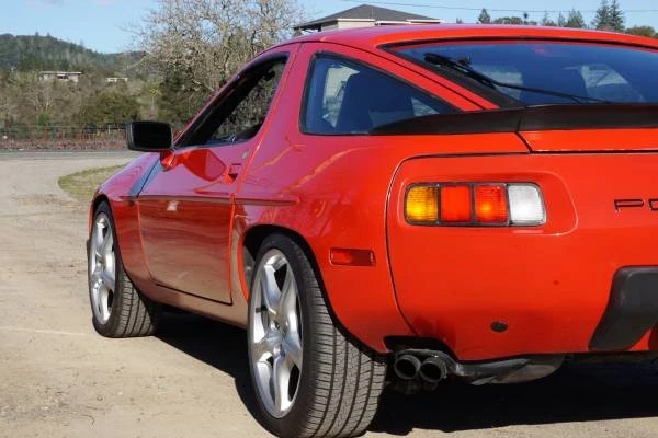 1985 Porsche 928 S - Image 7 of 20