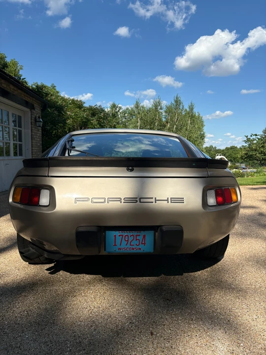 1985 Porsche 928 S - Image 4 of 13