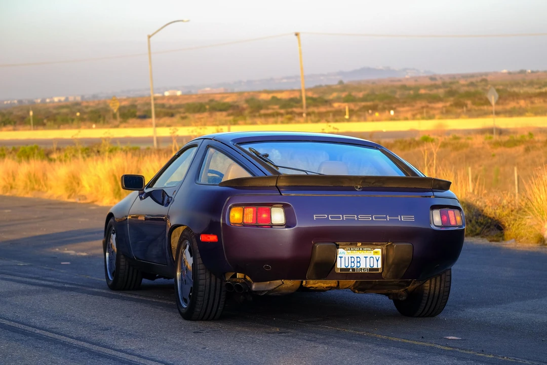 1985 Porsche 928 S - Image 5 of 31