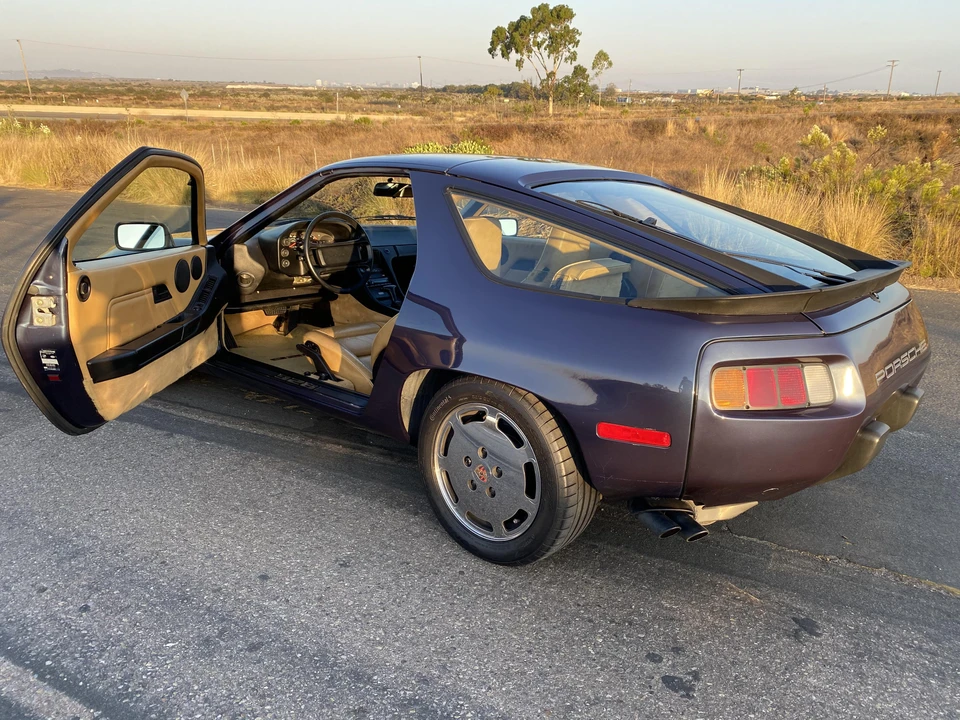 1985 Porsche 928 S - Image 24 of 31