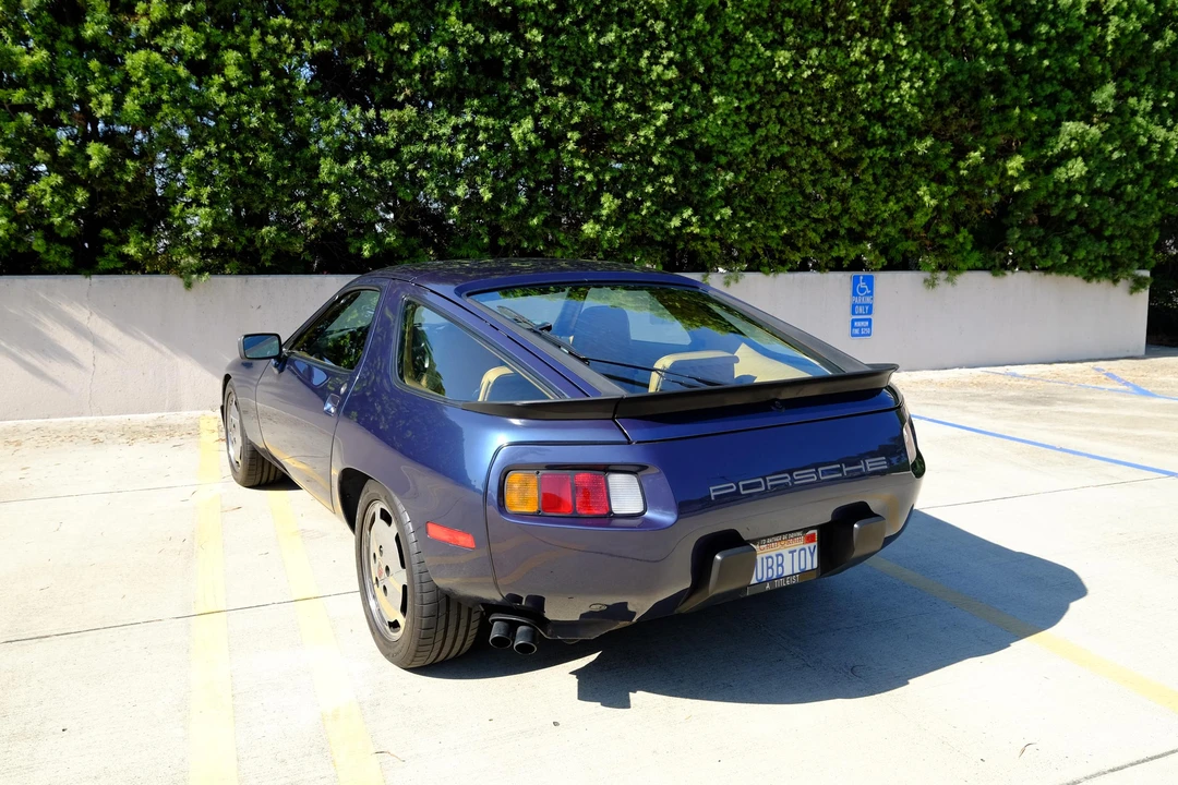 1985 Porsche 928 S - Image 26 of 31