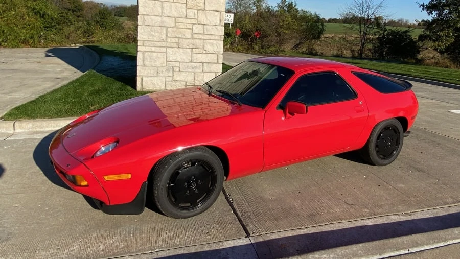 1985 Porsche 928 S - Image 8 of 11