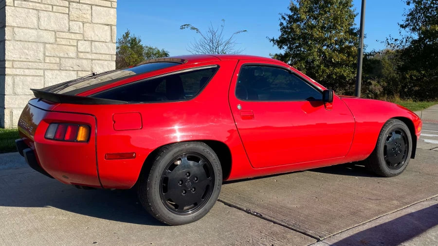 1985 Porsche 928 S - Image 2 of 11