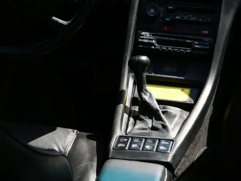 1985 Porsche 928 S - Image 18 of 31
