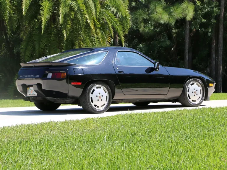 1985 Porsche 928 S - Image 3 of 31