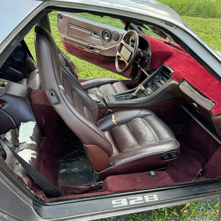 1985 Porsche 928 S - Image 11 of 23
