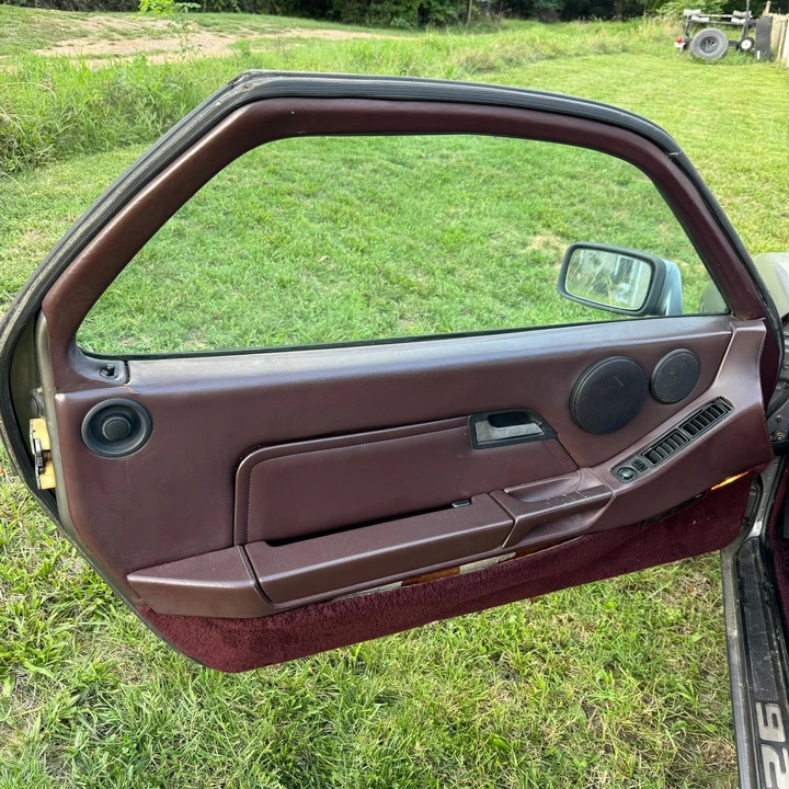 1985 Porsche 928 S - Image 14 of 23
