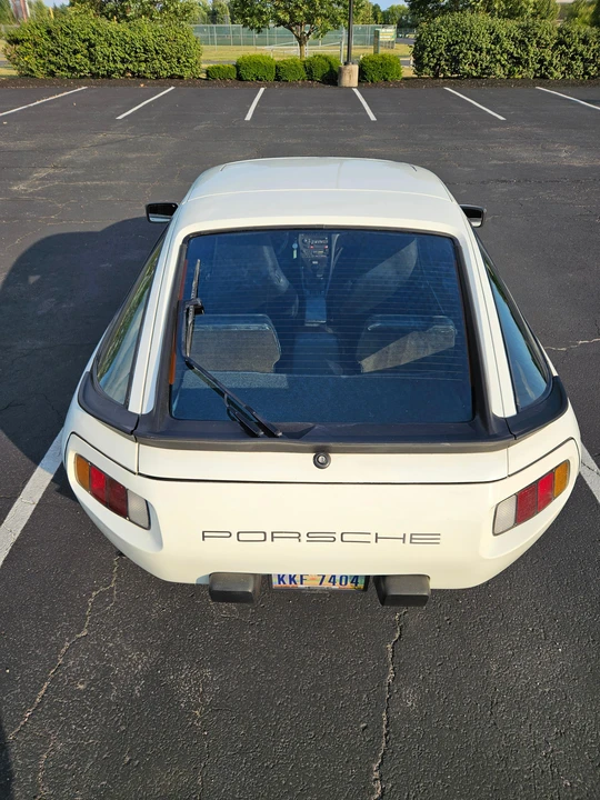1985 Porsche 928 S - Image 13 of 31