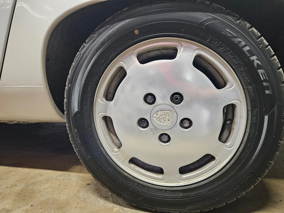 1985 Porsche 928 S - Image 28 of 31