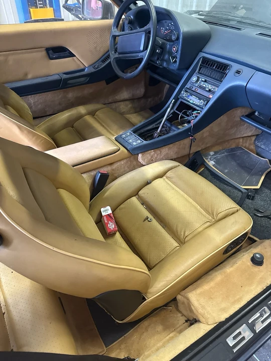 1985 Porsche 928 S - Image 9 of 20
