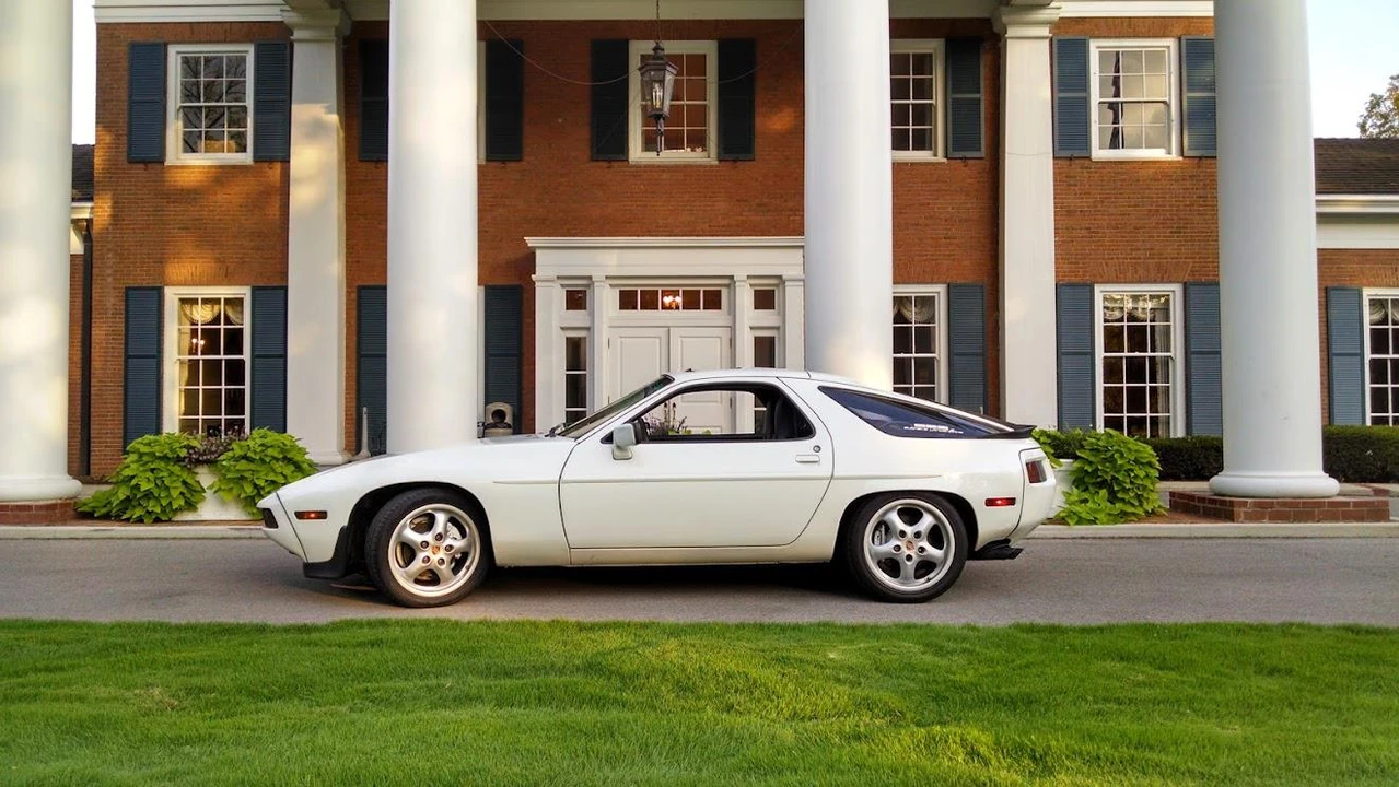 1985 Porsche 928 S - Image 6 of 16