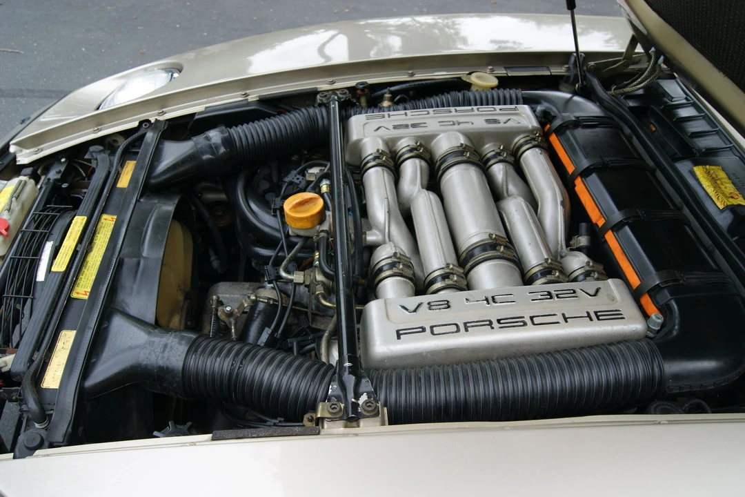 1985 Porsche 928 S - Image 19 of 23