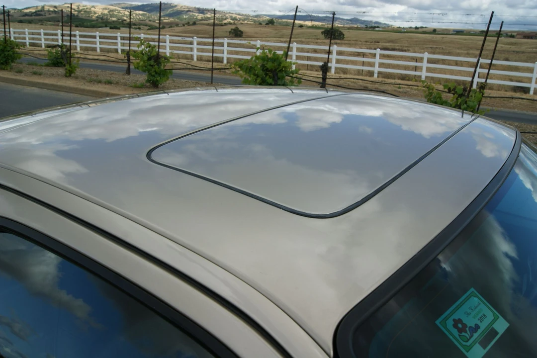 1985 Porsche 928 S - Image 7 of 23