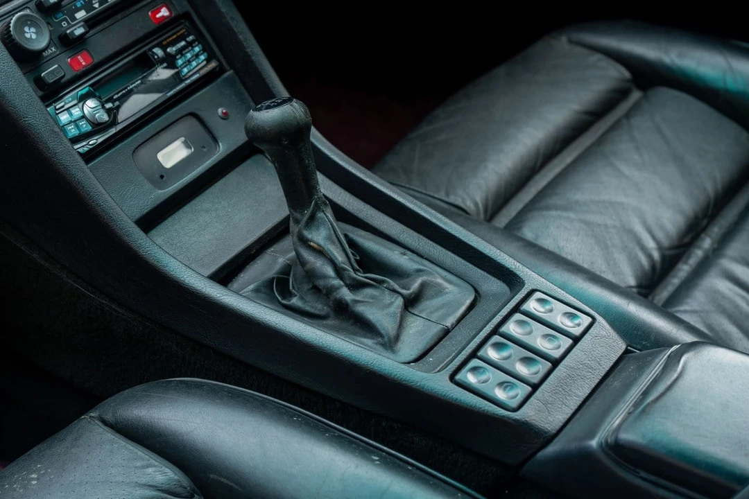 1985 Porsche 928 S - Image 6 of 30