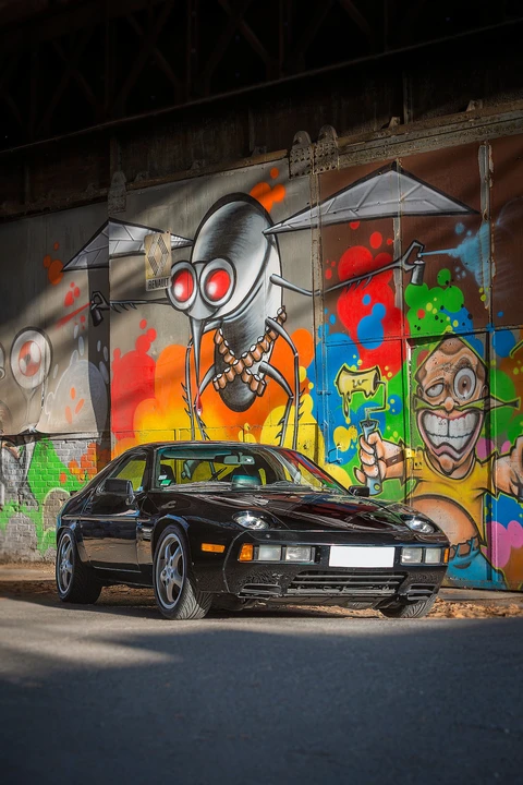 1985 Porsche 928 S - Image 6 of 22