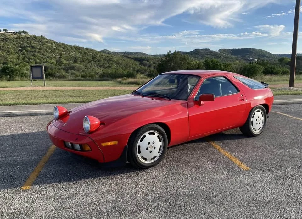 1985 Porsche 928 - Image 3 of 14