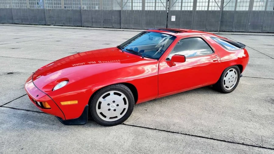 1985 Porsche 928 S - Image 12 of 28