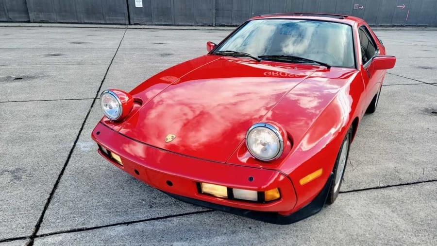 1985 Porsche 928 S - Image 10 of 28