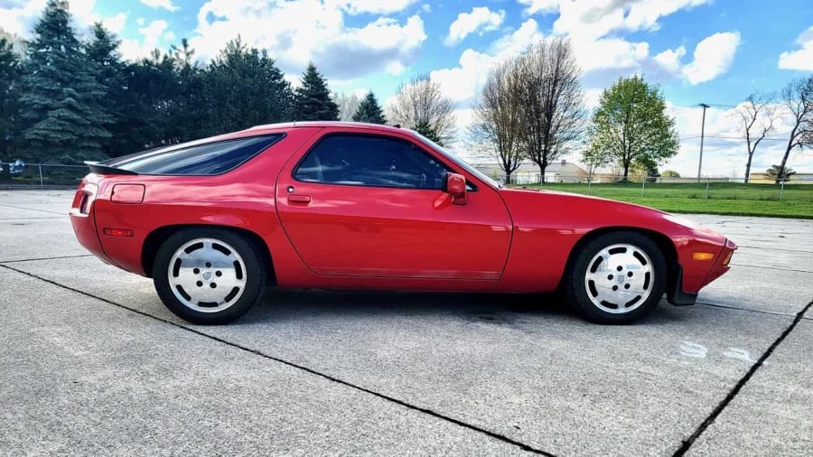 1985 Porsche 928 S - Image 8 of 28