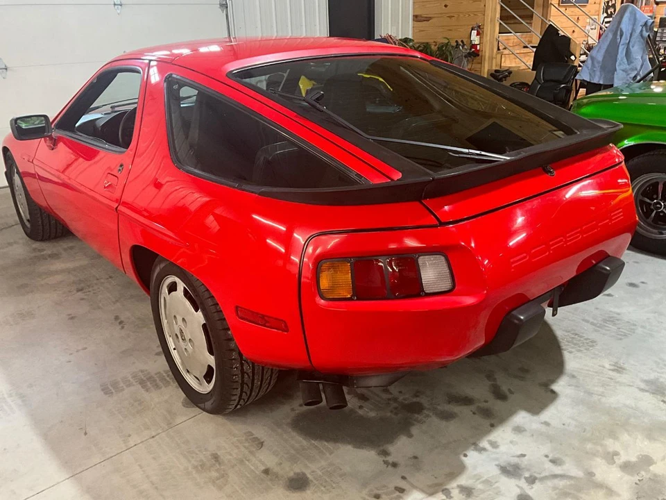 1985 Porsche 928 S - Image 7 of 20