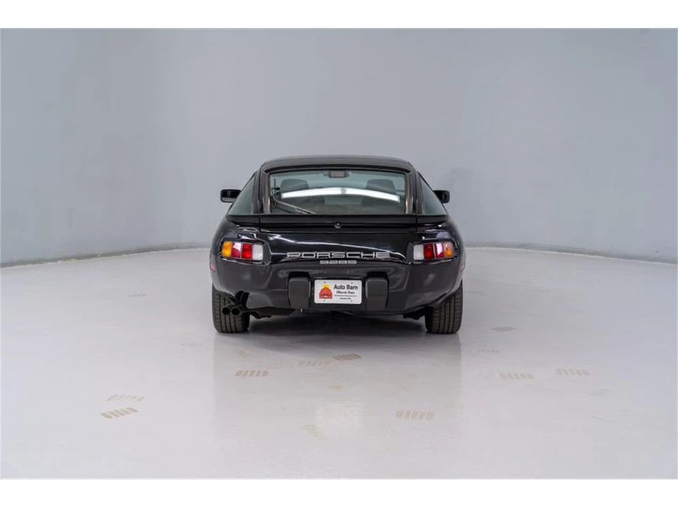 1985 Porsche 928 S - Image 5 of 31