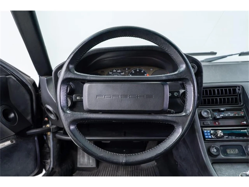 1985 Porsche 928 S - Image 11 of 31