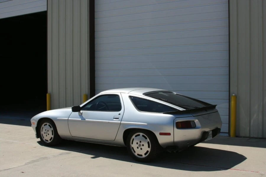1985 Porsche 928 S - Image 9 of 11