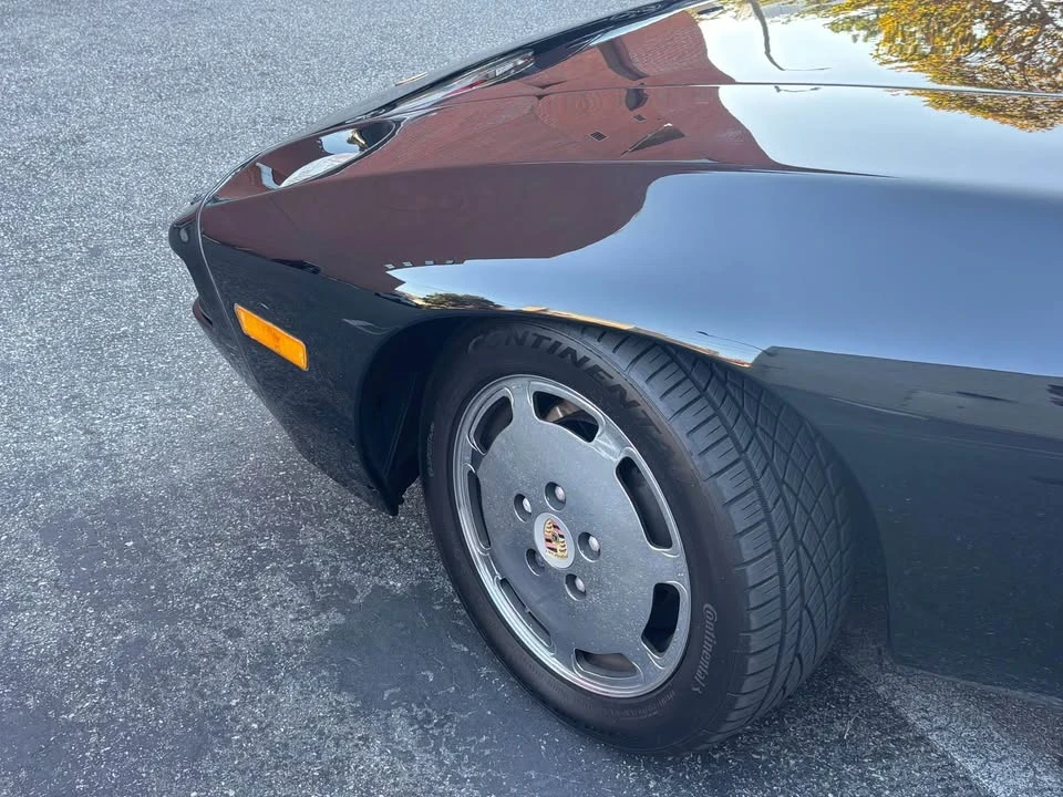 1985 Porsche 928 S - Image 6 of 18