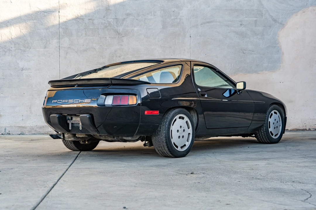 1985 Porsche 928 S - Image 13 of 31