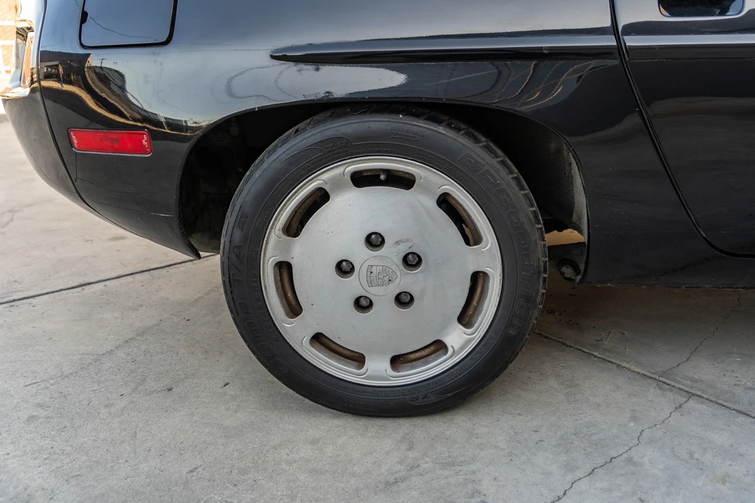 1985 Porsche 928 S - Image 26 of 31